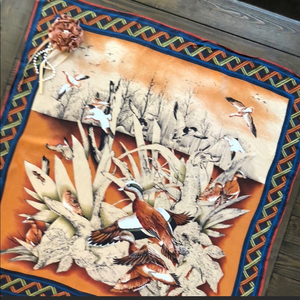 Vera Studio Gorgeous Wildlife American Wigeon Duck Scarf